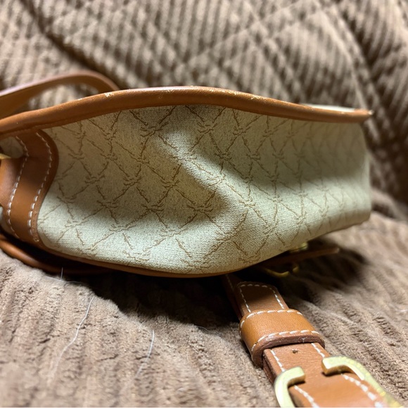 Longchamp tan and cream crossbody bag - Picture 3 of 8